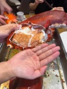 LIMITED EDITION: Giant Deep-Sea Lobster Pincers 🔥 Hurry up! photo review